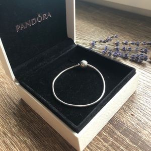Pandora silver essence bracelet
